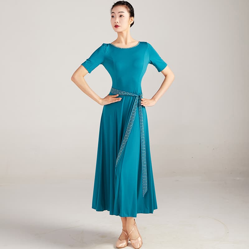 社交 ダンス ドレス 社交ダンス 優美な舞踏会ドレス 流麗なスカートライン