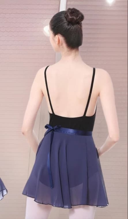 光沢美プリーツ ダンスドレス 優美なバレエ練習用スカート