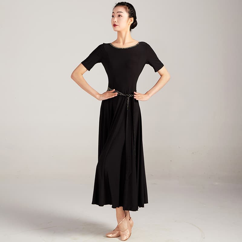 社交 ダンス ドレス 社交ダンス 優美な舞踏会ドレス 流麗なスカートライン