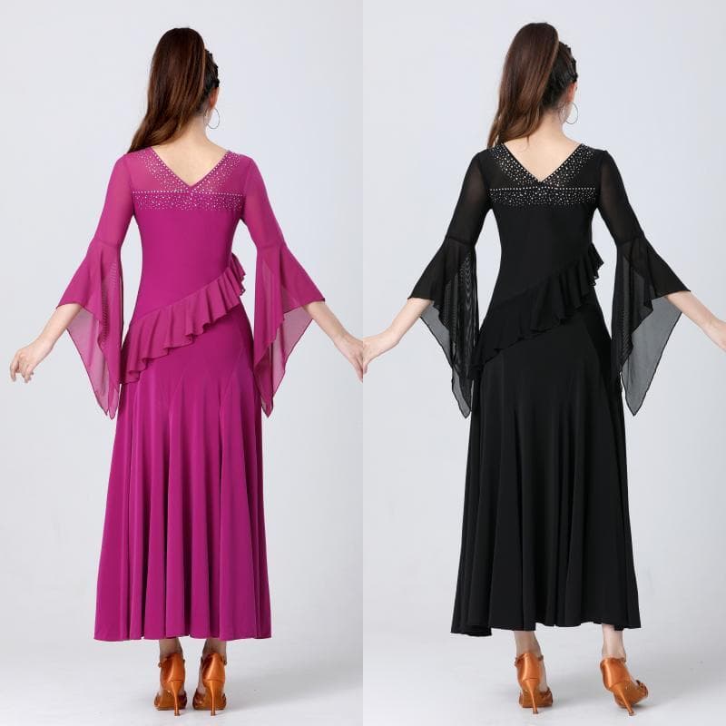 軽やか舞踏会 ダンスドレス 華麗装飾 フリル袖｜優雅なフリル袖と華やかなビジュー装飾が