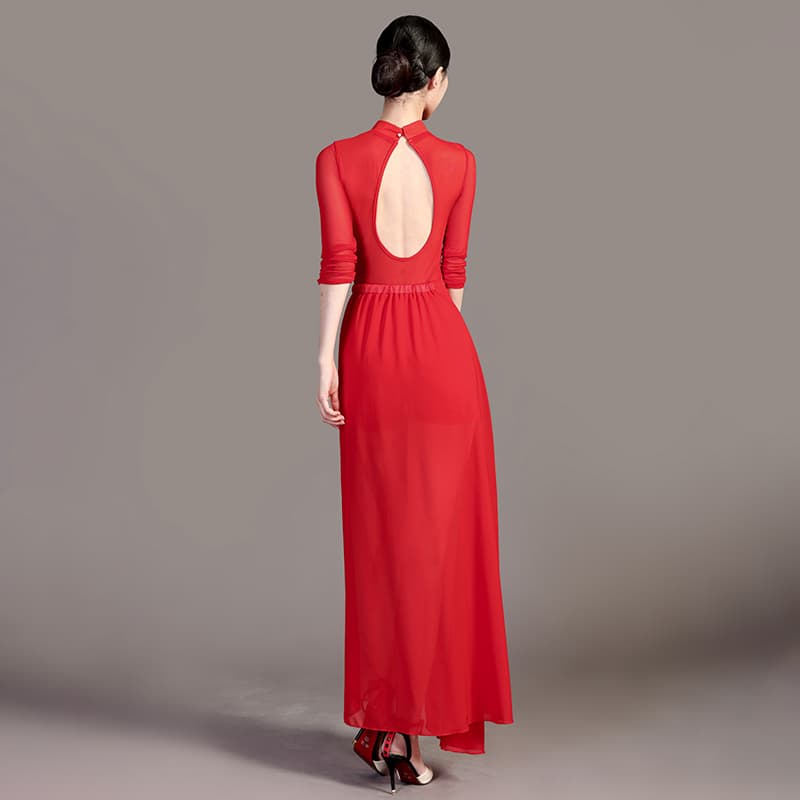 魅惑のダンスドレス｜シアー素材の優美シルエット